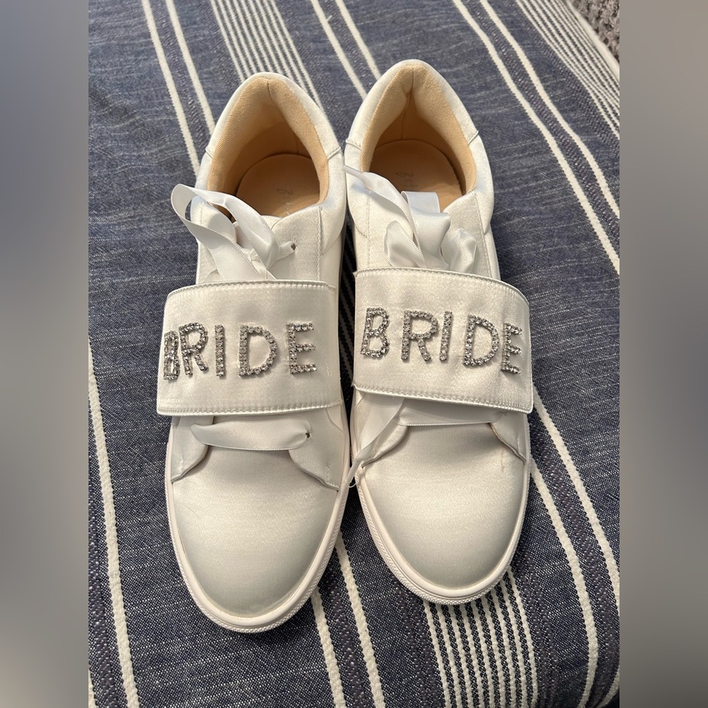 BRIDE Betsey Johnson satin shoes